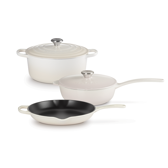 Ensemble de cinq pi&egrave;ces en fonte &eacute;maill&eacute;e, view 1